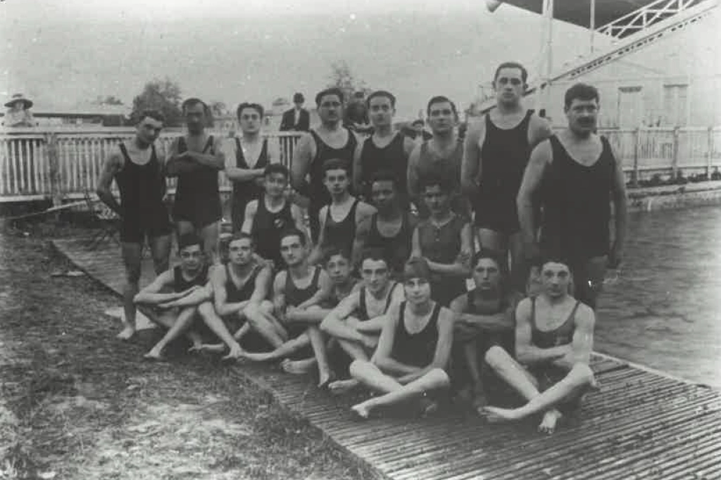 Photo de nageurs en 1923